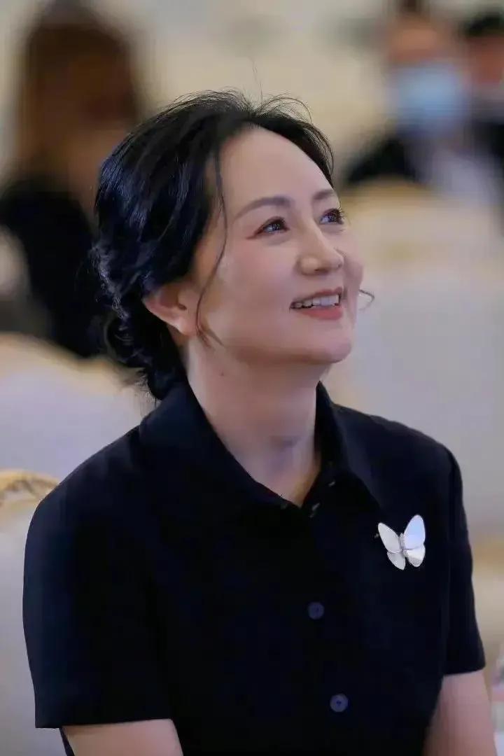 突发!华为终端工商大变更:郭平卸任董事长,余承东接任,孟晚舟等董事同步调整(图1) 突发!华为终端工商大变更:郭平卸任董事长,余承东接任,孟晚舟等董事同步调整(图1)